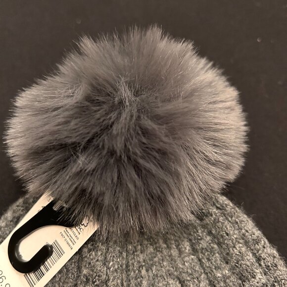 New Beanie Hat: One Size - Picture 2 of 7